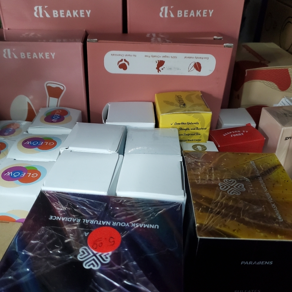 Gift Bundle for Woman - Picture 6 of 10